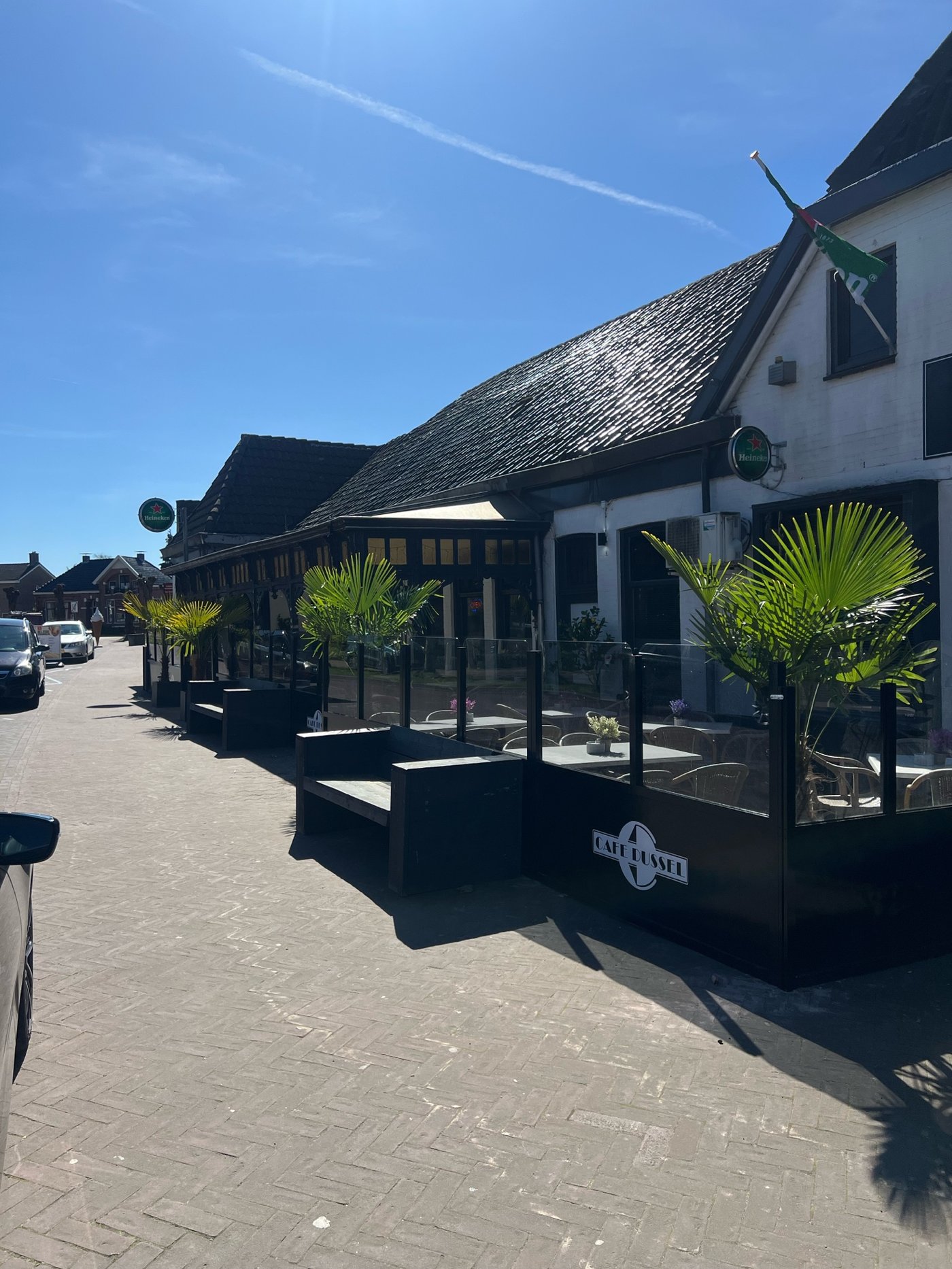 Café Dussel exterieur